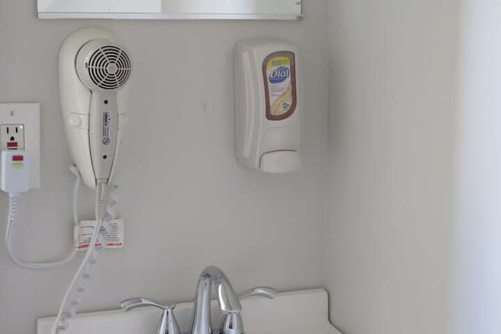 Room 14 of 25
