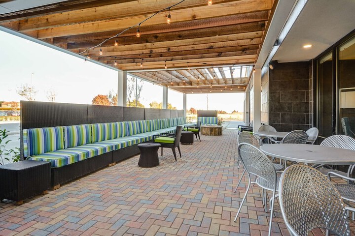 Terrace/Patio 34 of 38