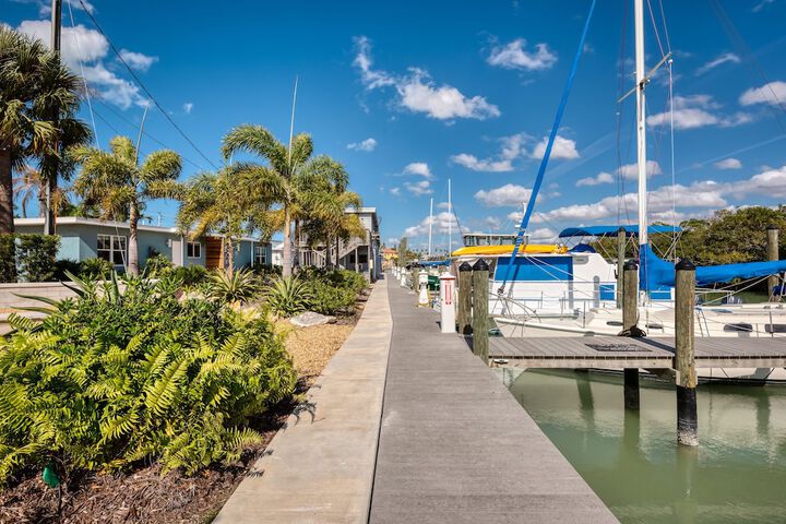 Escape Coastal Resort on Casey Key