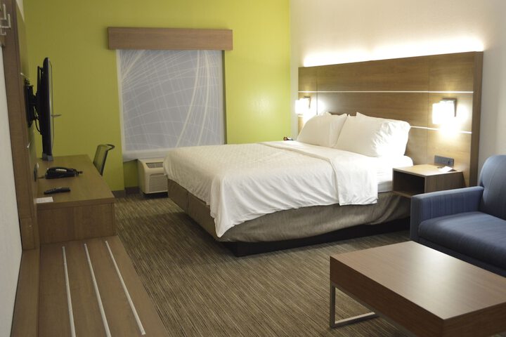 Holiday Inn Express & Suites Franklin KY by IHG