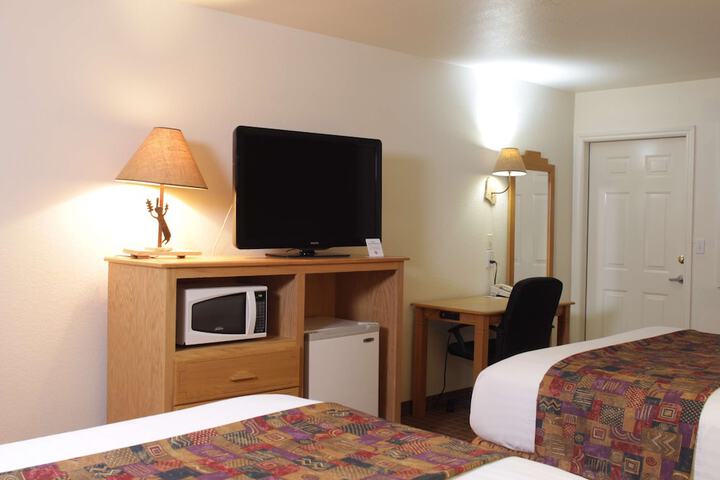 Room 13 of 34