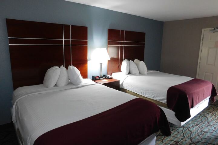 Room 20 of 33