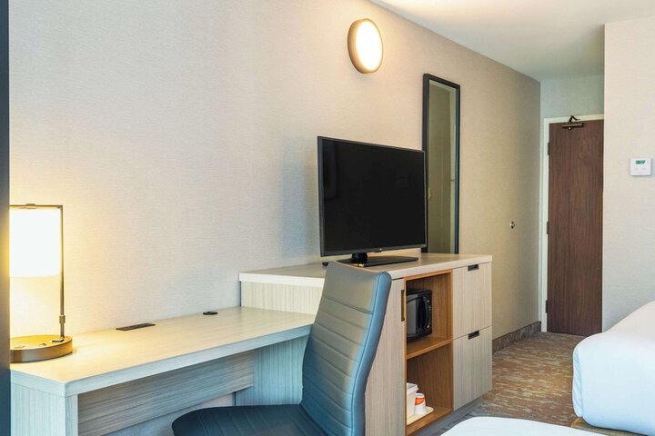 Room 18 of 70