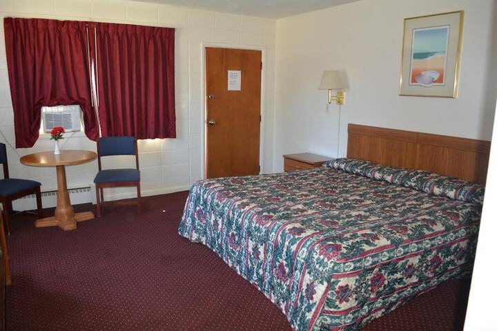 Room 12 of 23