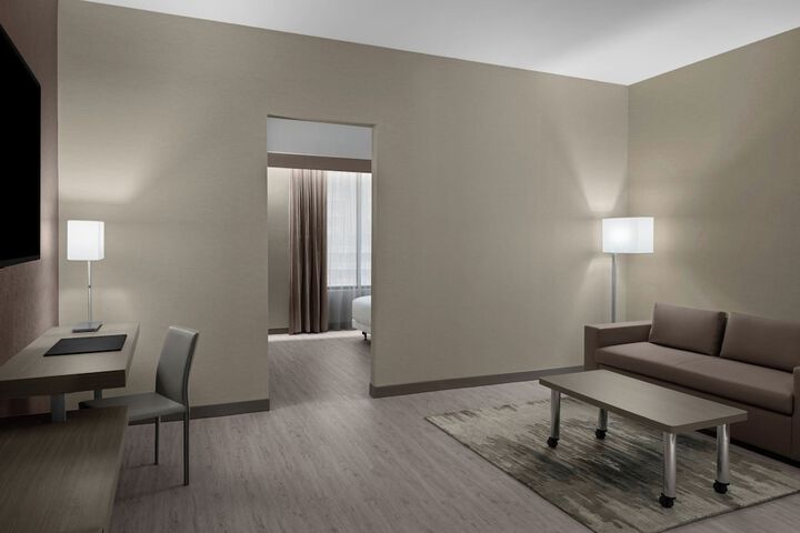 Room 22 of 49