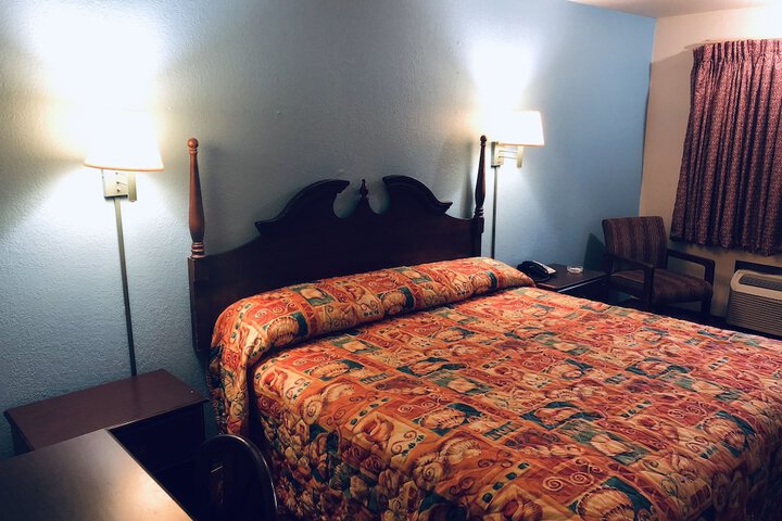 Room 4 of 21
