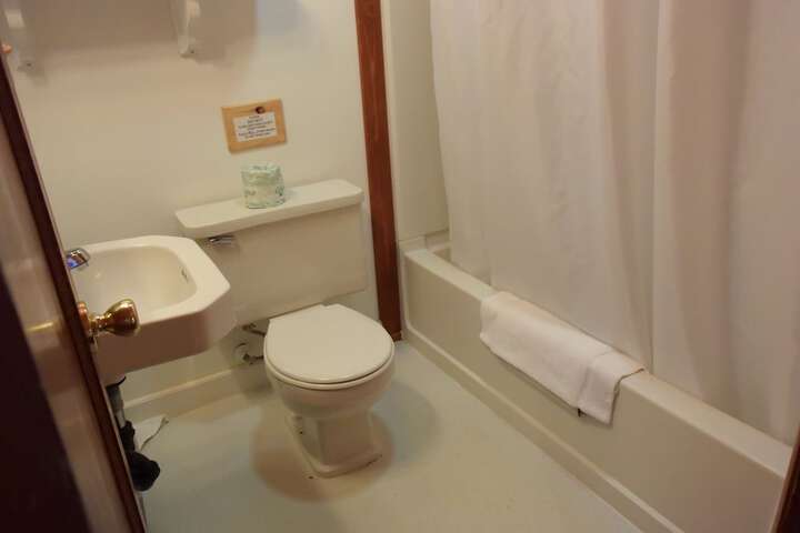 Room 79 of 183