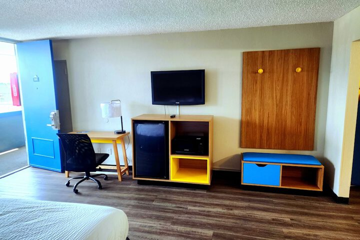 Days Inn by Wyndham Washington