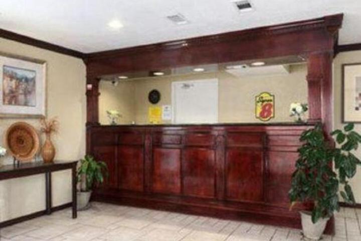Super 8 by Wyndham Big Spring TX