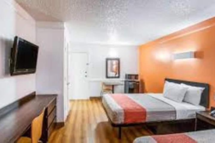 Room 19 of 30