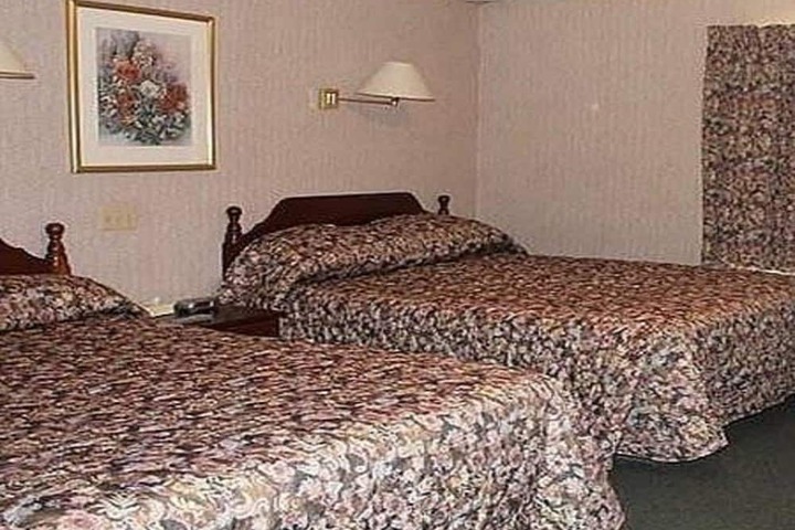 Travellers Inn