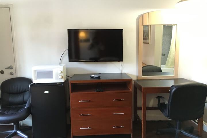 Room 43 of 54
