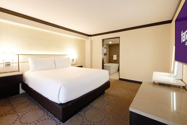 Room 40 of 113