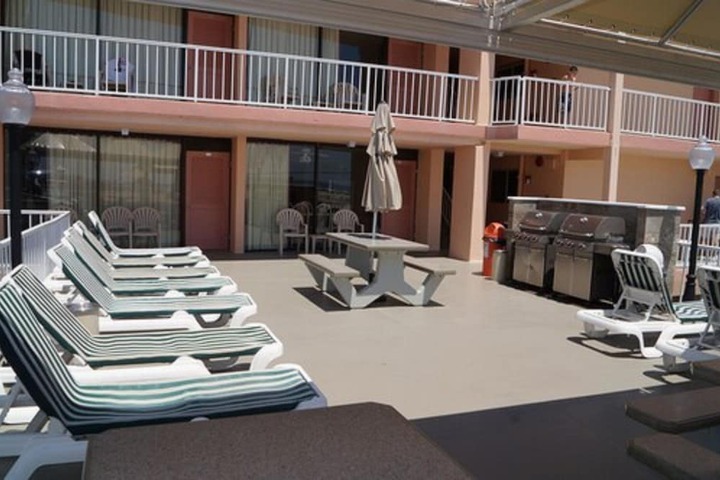 Sundeck 50 of 56
