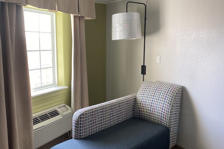 Room 29 of 63