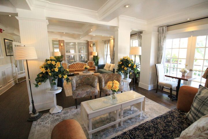 The Riverview Hotel