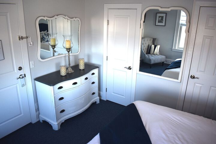 Room 111 of 183