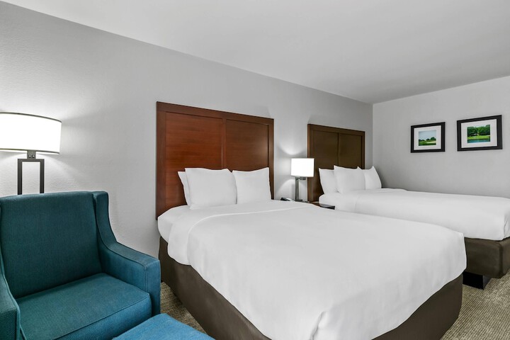 Comfort Inn & Suites Greenwood near University
