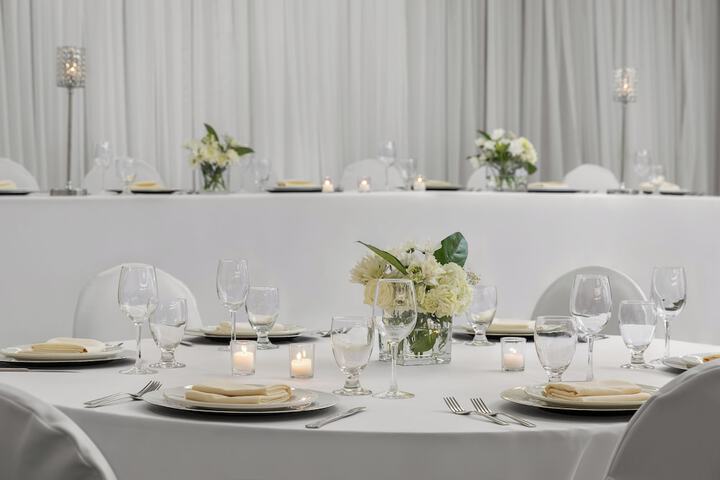 Holiday Inn Hotel & Suites Oakville at Bronte by IHG