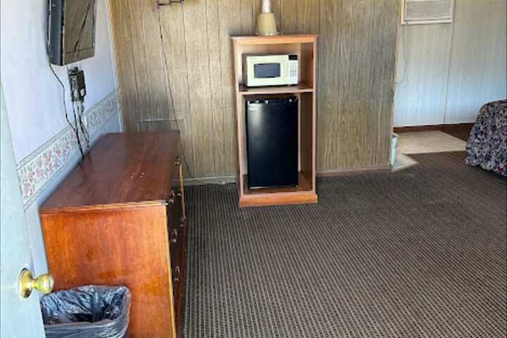 Room 7 of 35