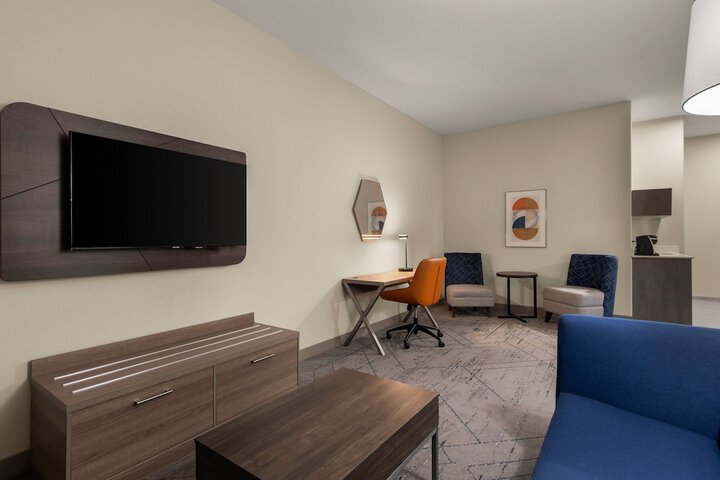 Room 15 of 45