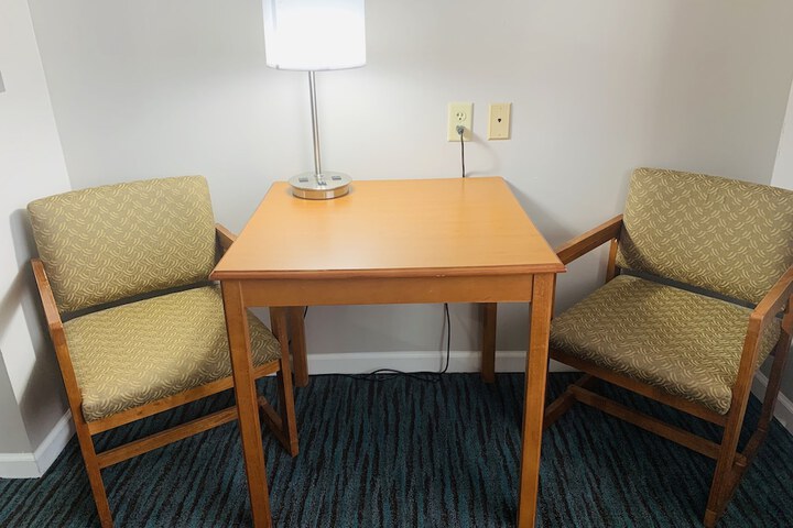 Room 13 of 25