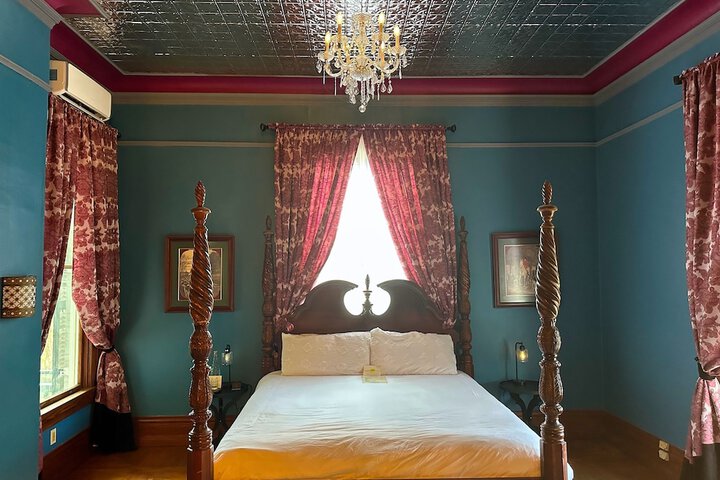 Room 26 of 55