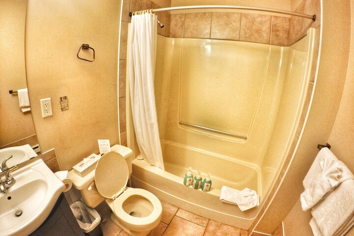 Room 37 of 59