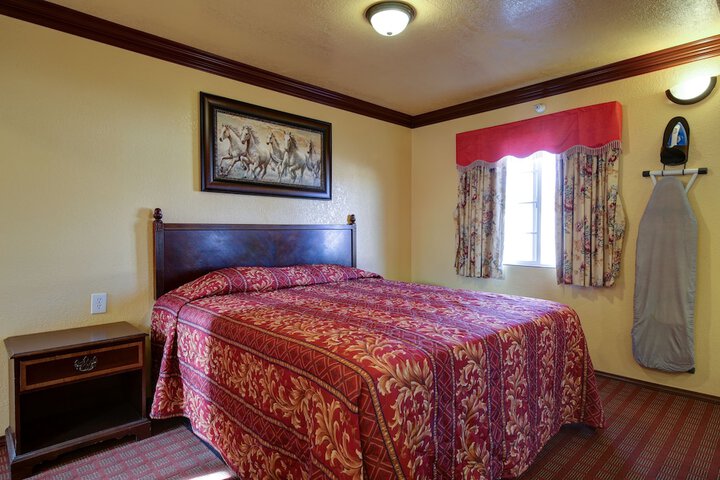 Room 19 of 43