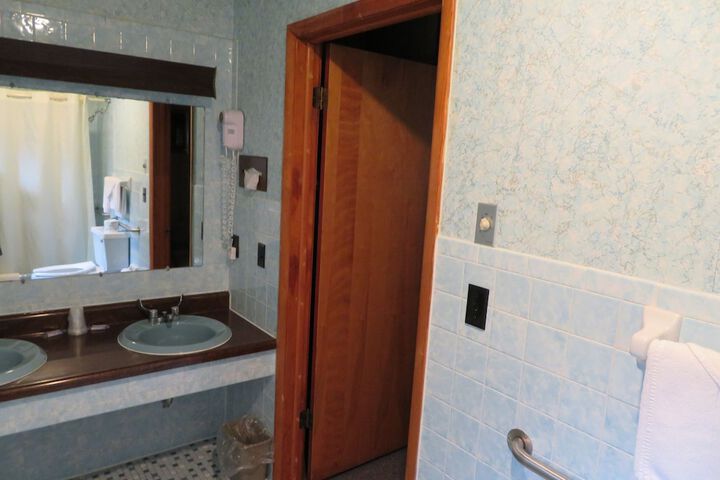 Room 87 of 107