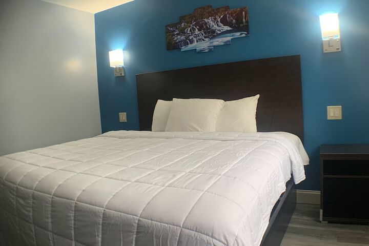Room 16 of 16