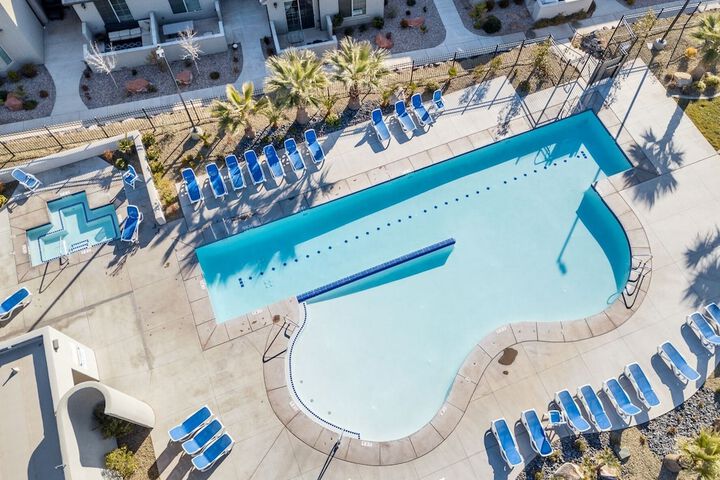 Pool 6 of 55
