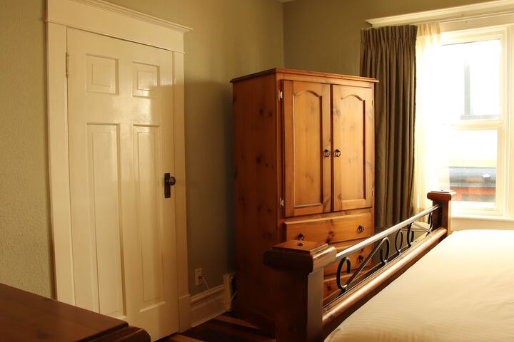 Room 68 of 140