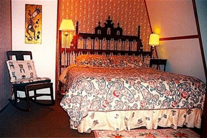 Room 19 of 60