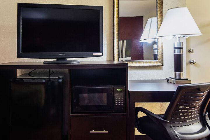 Room 8 of 29