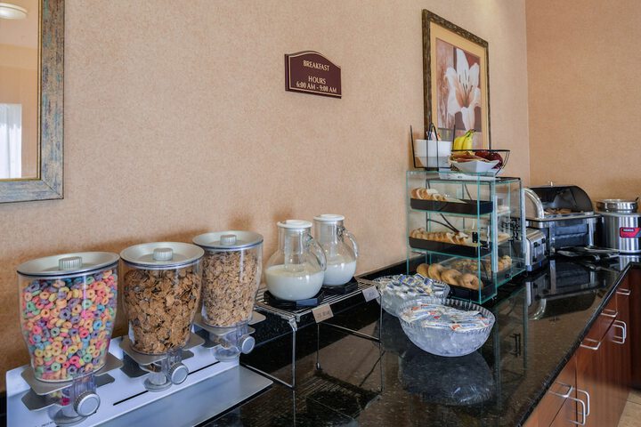Breakfast/Coffee Service 44 of 55