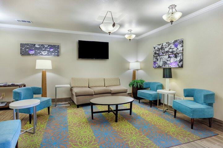 Hotel Interior 7 of 34
