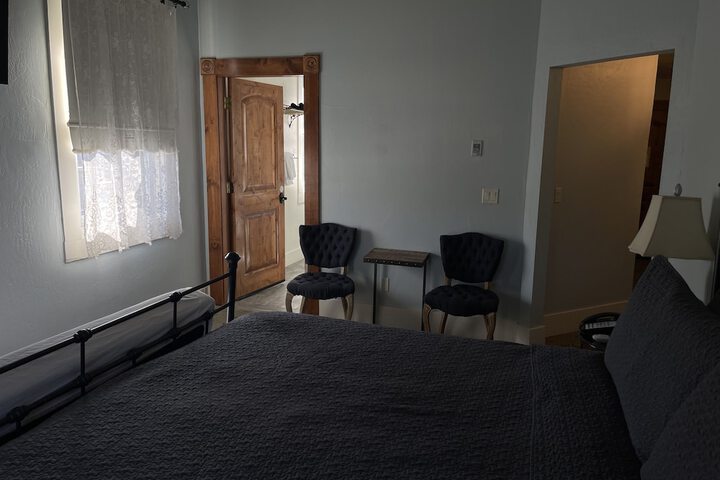 Room 53 of 65
