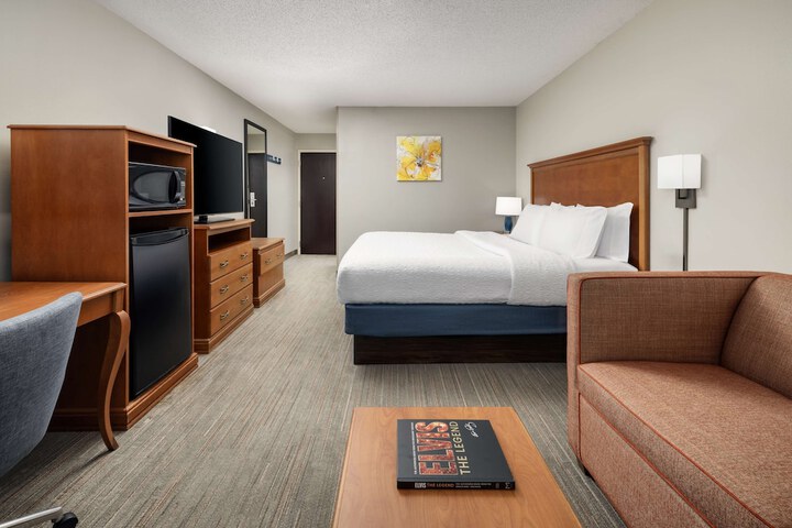 Room 14 of 29