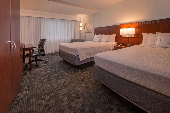Room 8 of 24