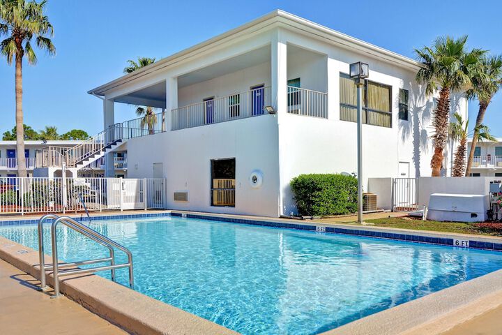 Pool 7 of 40