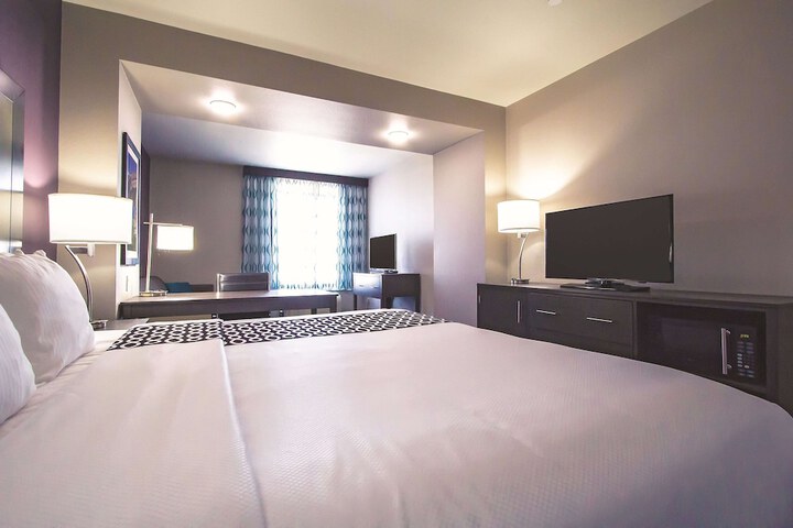 Room 52 of 78