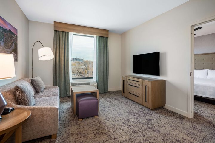 Room 14 of 26