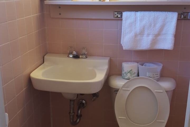Room 15 of 40