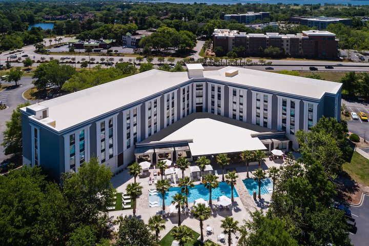 Hotel Indigo Mount Pleasant by IHG