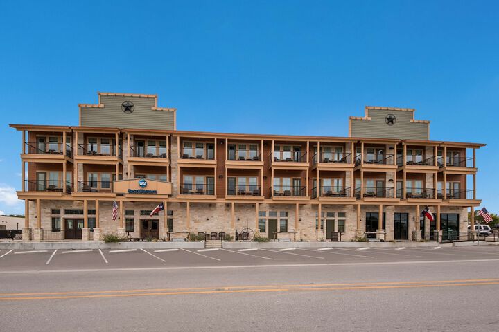 Hotel 2 of 35
