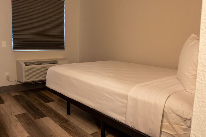 Room 15 of 35