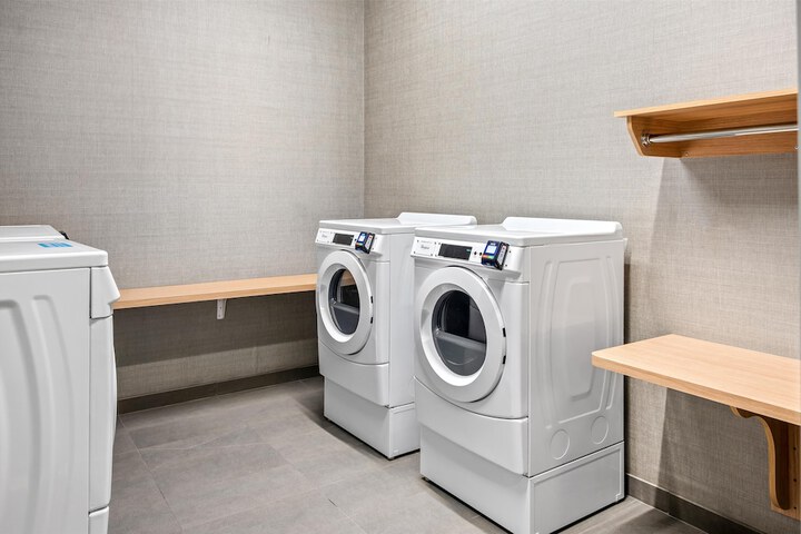 Tru by Hilton Holland Mi