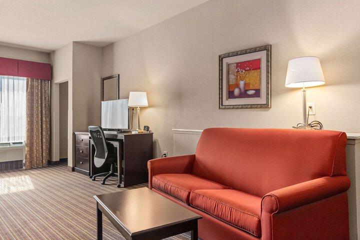 Room 15 of 24
