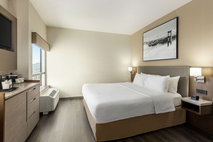 Room 49 of 129